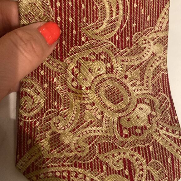 Vintage Bugatti Rare Baroque Lace Brick Red Silk Tie - Picture 3 of 7